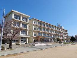 明石市立二見北小学校<br />
約560m(徒歩8分)
