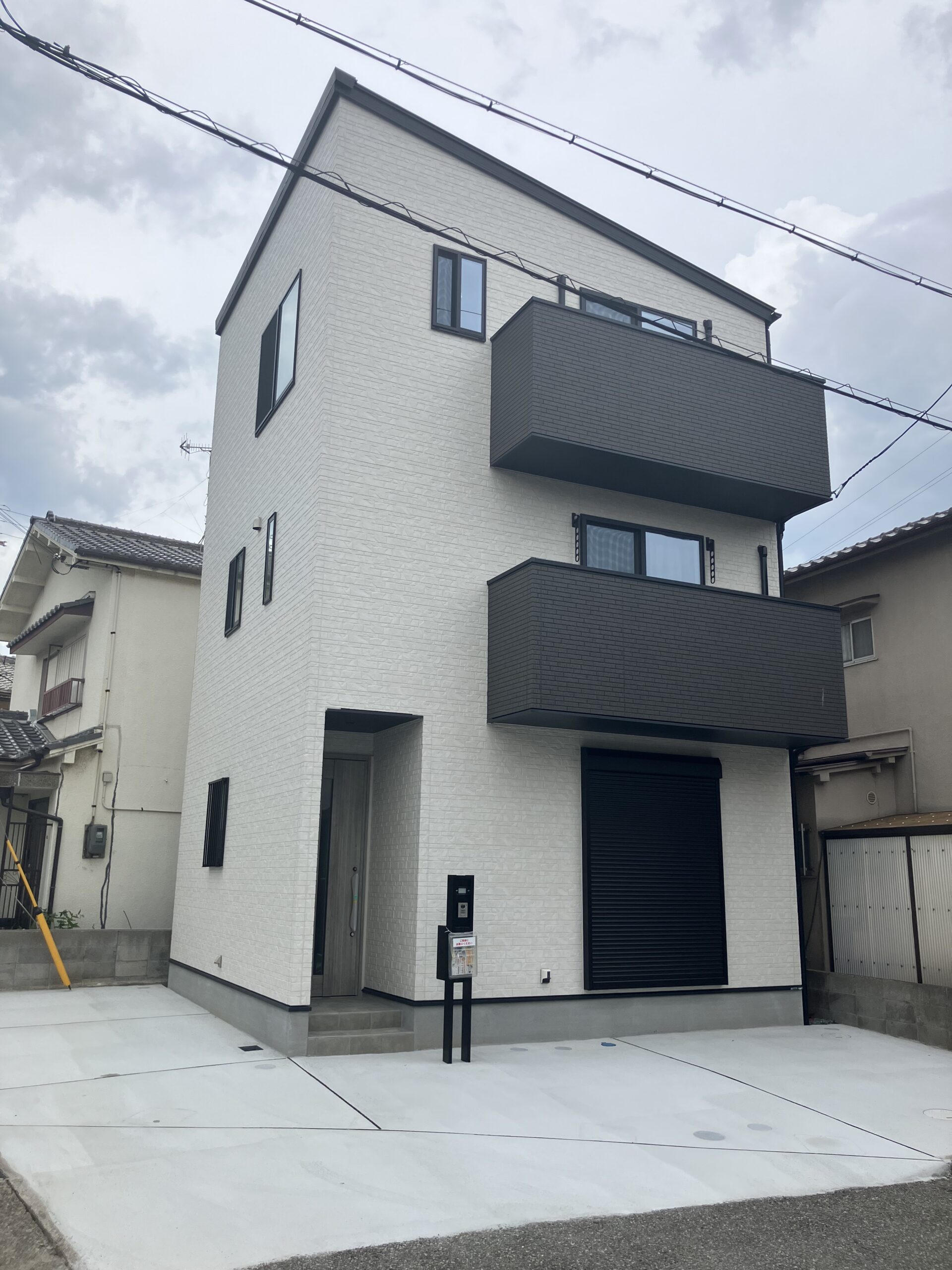 魚住町西岡Ⅳ エアコン・照明付