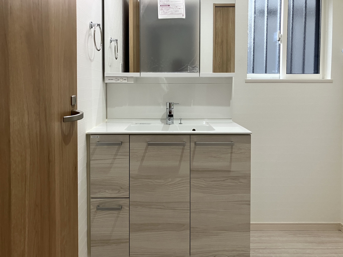 収納力が高く、使い勝手の良い洗面台です。
お問い合わせは
<b>078-939-8833</b>
